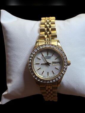 Citizen Quartz Gold-Tone Women's Watch with Crystal Bezel New Battery